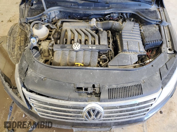 2013 Volkswagen CC Executive z VIN WVWGU7AN2DE530985, wystawiony jako Copart lot #48501095 z przebiegiem Nie podano mil oraz Czysty tytuł • Clean title. Historia ofert i sprzedaży dostępna na DreamBid. Obrazek 12.