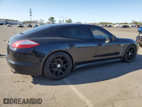 2013 Porsche Panamera with VIN WP0AA2A75DL018457, listed as a Copart auction lot 52576565 with 93,893 mi miles and Salvage Title. Bid and sale history available at carsss.com. Image 3.