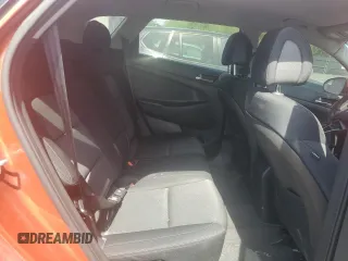 2016 Hyundai Tucson SE z VIN KM8J3CA41GU215612, wystawiony jako Copart lot #56111365 z przebiegiem 139 122 mil mil oraz Szkoda całkowita • Salvage title. Historia ofert i sprzedaży dostępna na DreamBid. Obrazek 11.
