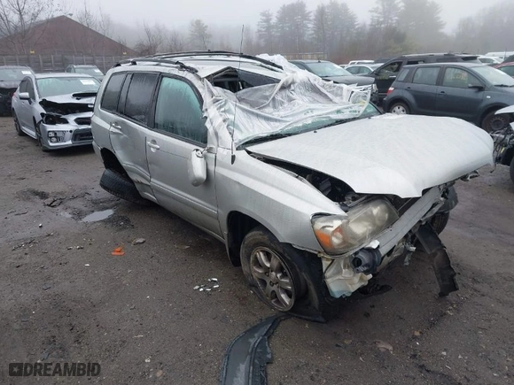 2004 Toyota Highlander with VIN JTEHD21A440030128, listed as a IAAI auction lot 41909167 with 176,421 mi miles. Bid and sale history available at carsss.com. Image 1.