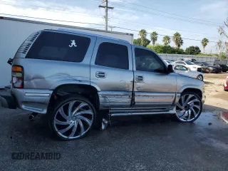 2002 GMC Yukon SLT with VIN 1GKEC13Z32J291981, listed as a Copart auction lot 71718254 with 0 mi miles and Salvage Title. Bid and sale history available at carsss.com. Image 3.