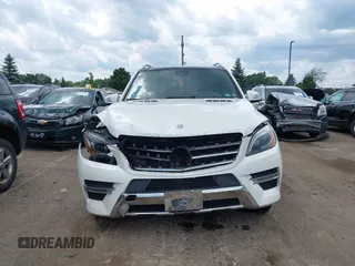 2015 Mercedes-Benz M 400 with VIN 4JGDA5GB8FA481715, listed as a IAAI auction lot 39877227 with 113,417 mi miles and . Bid and sale history available at DreamBid. Image 12.