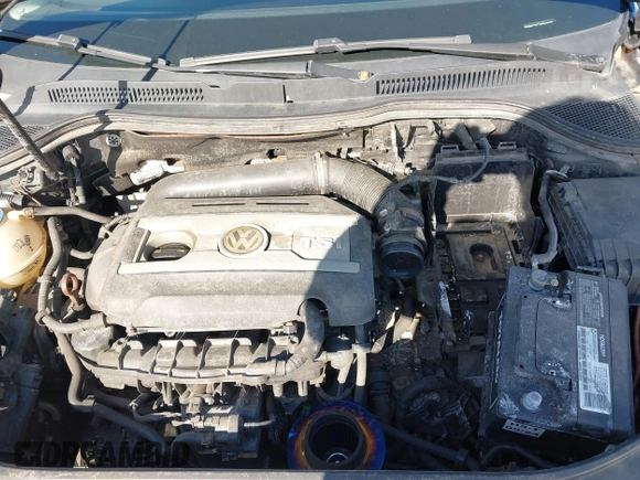 2009 Volkswagen CC Sport with VIN WVWML73C19E546071, listed as a IAAI auction lot 41977006 with Not Provided miles and . Bid and sale history available at DreamBid. Image 10.