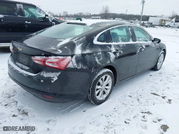 2021 Chevrolet Malibu LT with VIN 1G1ZD5ST1MF003033, listed as a IAAI auction lot 41597735 with 103,418 mi miles. Bid and sale history available at carsss.com. Image 4.