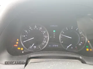 2011 Lexus IS 250 C z VIN JTHFF2C21B2520084, wystawiony jako Copart lot #55036975 z przebiegiem 67 646 mil mil oraz Szkoda całkowita • Salvage title. Historia ofert i sprzedaży dostępna na DreamBid. Obrazek 9.