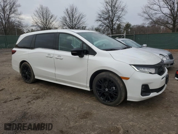 2025 Honda Odyssey Sport-L with VIN 5FNRL6H76SB001743, listed as a Copart auction lot 43417425 with 4,461 mi miles and Salvage Title. Bid and sale history available at carsss.com. Image 4.