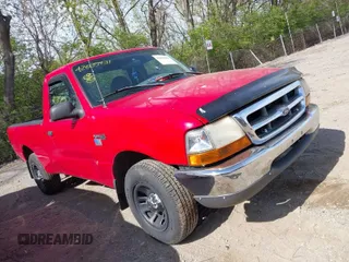 1999 Ford Ranger XL with VIN 1FTYR10C3XUA34140, listed as a IAAI auction lot 42035431 with 145,297 mi miles. Bid and sale history available at carsss.com. Image 1.