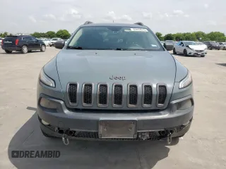 2014 Jeep Cherokee Trailhawk with VIN 1C4PJMBS0EW185737, listed as a Copart auction lot 63463015 with 199,983 mi miles and Clean title. Bid and sale history available at DreamBid. Image 5.