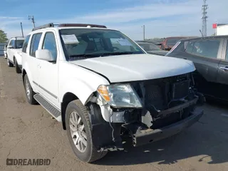 2011 Nissan Pathfinder Silver with VIN 5N1AR1NB2BC621053, listed as a IAAI auction lot 41911372 with 156,326 mi miles. Bid and sale history available at carsss.com. Image 1.