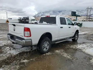 2019 Ram 2500 Tradesman with VIN 3C6UR5CJ5KG551877, listed as a Copart auction lot 43448375 with 76,529 mi miles and Salvage Title. Bid and sale history available at carsss.com. Image 3.