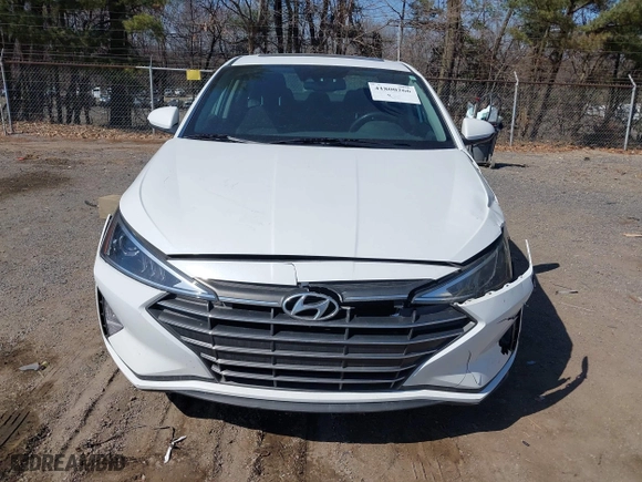 2019 Hyundai Elantra SEL with VIN 5NPD84LF2KH457710, listed as a IAAI auction lot 41800266 with 91,204 mi miles. Bid and sale history available at carsss.com. Image 12.