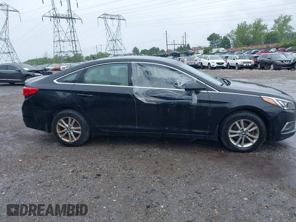 2017 Hyundai Sonata 2.4L z VIN 5NPE24AF2HH483323, wystawiony jako IAAI lot #42322738 z przebiegiem 144 607 mil mil oraz . Historia ofert i sprzedaży dostępna na DreamBid. Obrazek 14.