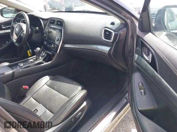 2021 Nissan Maxima SV z VIN 1N4AA6CVXMC508952, wystawiony jako IAAI lot #42491745 z przebiegiem 66 250 mil mil oraz . Historia ofert i sprzedaży dostępna na DreamBid. Obrazek 5.