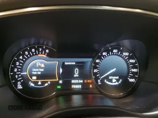 2019 Lincoln MKC Select z VIN 5LMCJ2D9XKUL26052, wystawiony jako Copart lot #54118395 z przebiegiem 66 335 mil mil oraz Szkoda całkowita • Salvage title. Historia ofert i sprzedaży dostępna na DreamBid. Obrazek 9.