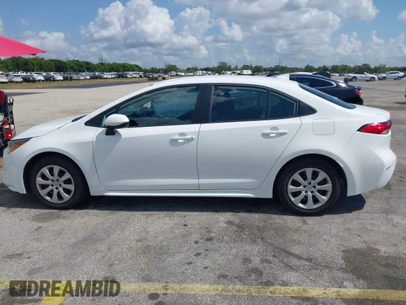 2022 Toyota Corolla LE with VIN 5YFEPMAE0NP358957, listed as a IAAI auction lot 42167553 with 48,339 mi miles and . Bid and sale history available at carsss.com. Image 14.