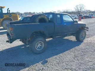 1991 Toyota Pickup с VIN JT4RN13P8M6026288, выставлен на аукционе IAAI как лот 41768419 с пробегом 249 679 миль миль и . История ставок и продаж доступна на DreamBid. Изображение 4.