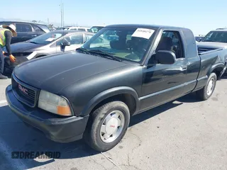 2002 GMC Sonoma SL Fleet with VIN 1GTCS19W428114964, listed as a IAAI auction lot 41840270 with 202,003 mi miles and . Bid and sale history available at DreamBid. Image 2.