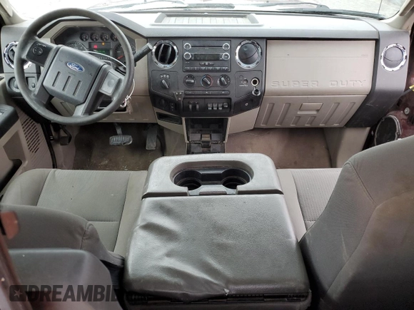 2010 Ford F-250 XL z VIN 1FTNF2B59AEA69394, wystawiony jako Copart lot #41754165 z przebiegiem 181 819 mil mil oraz Szkoda całkowita • Salvage title. Historia ofert i sprzedaży dostępna na DreamBid. Obrazek 8.