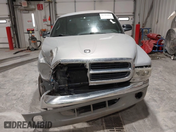 2000 Dodge Dakota Sport with VIN 1B7GL22N8YS723458, listed as a IAAI auction lot 41783869 with 143,561 mi miles and . Bid and sale history available at carsss.com. Image 12.