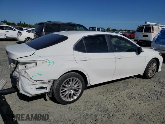 2018 Toyota Camry LE z VIN JTNB11HK2J3001972, wystawiony jako Copart lot #58079565 z przebiegiem 90 841 mil mil oraz Szkoda całkowita • Salvage title. Historia ofert i sprzedaży dostępna na DreamBid. Obrazek 3.