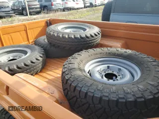 1979 Toyota Land Cruiser z VIN HJ45032688, wystawiony jako Copart lot #76814004 z przebiegiem 84 752 mil mil oraz Szkoda całkowita • Salvage title. Historia ofert i sprzedaży dostępna na DreamBid. Obrazek 10.