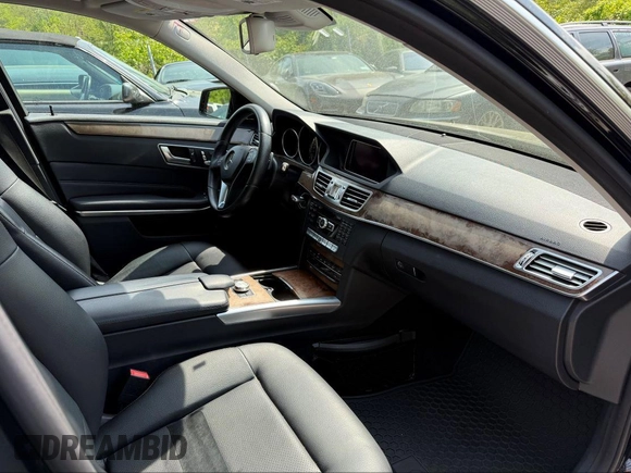 2014 Mercedes-Benz E 350 Luxury with VIN WDDHH8JB8EA906141, listed as a IAAI auction lot 42203573 with 162,643 mi miles and . Bid and sale history available at DreamBid. Image 5.