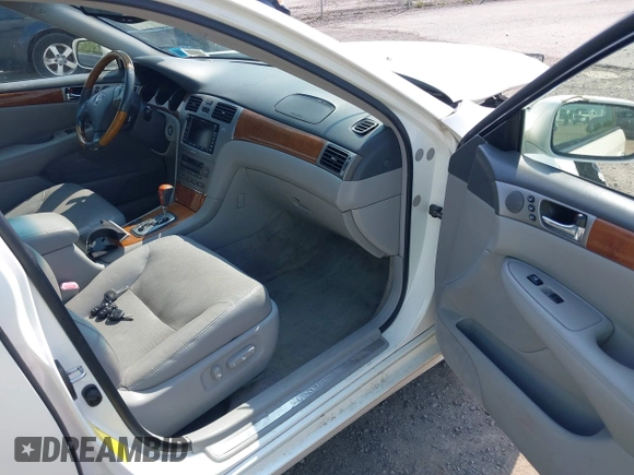 2005 Lexus ES 350 с VIN JTHBA30G155096010, выставлен на аукционе IAAI как лот 42435639 с пробегом 181 186 миль миль и . История ставок и продаж доступна на DreamBid. Изображение 5.