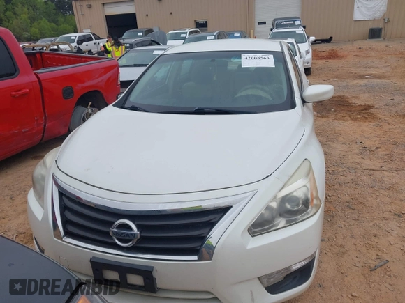 2013 Nissan Altima SV with VIN 1N4AL3AP8DN554166, listed as a IAAI auction lot 42008563 with 149,809 mi miles and . Bid and sale history available at carsss.com. Image 12.