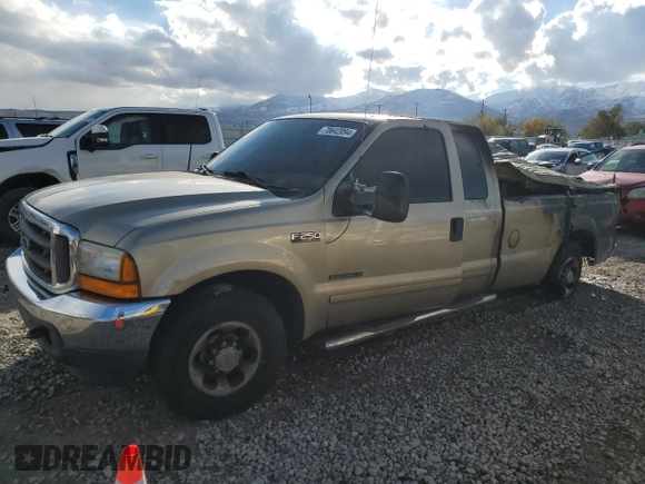 2001 Ford Super Duty F-250 XL with VIN 1FTNX20F51EB97334, listed as a Copart auction lot 78642094 with 226,311 mi miles and Salvage Title. Bid and sale history available at carsss.com. Image 1.