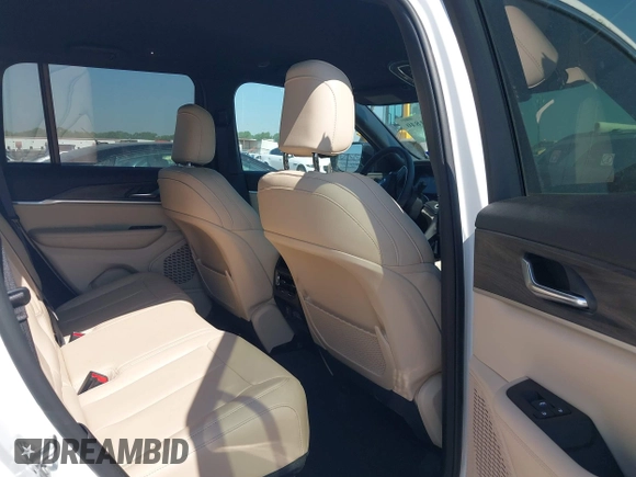 2025 Jeep Grand Cherokee Limited with VIN 1C4RJHBG7SC272351, listed as a IAAI auction lot 42331840 with 13,862 mi miles and . Bid and sale history available at DreamBid. Image 8.