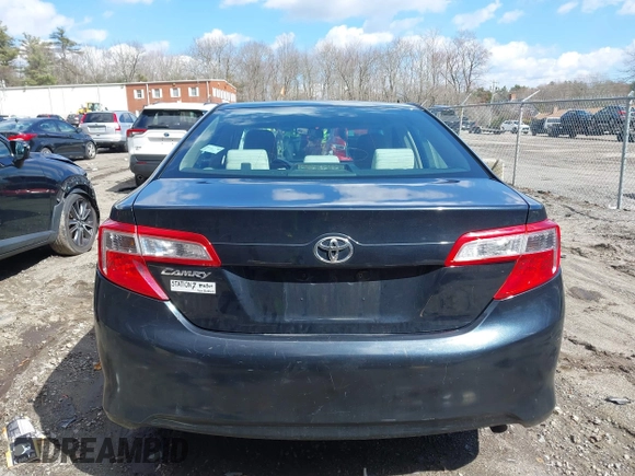 2012 Toyota Camry L with VIN 4T4BF1FK7CR170232, listed as a IAAI auction lot 41825981 with 224,154 mi miles. Bid and sale history available at carsss.com. Image 16.