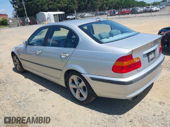 2005 BMW 3 Series 330xi с VIN WBAEW53405PN37317, выставлен на аукционе IAAI как лот 42544009 с пробегом 111 964 миль миль и . История ставок и продаж доступна на DreamBid. Изображение 3.