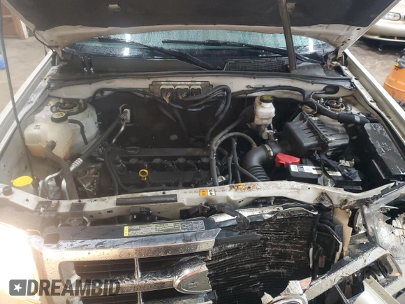 2012 Ford Escape XLT with VIN 1FMCU9D76CKC44981, listed as a Copart auction lot 57908795 with 127,594 mi miles and Salvage title. Bid and sale history available at DreamBid. Image 12.