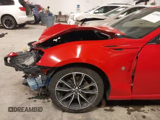 2017 Toyota 86 with VIN JF1ZNAA13H8710941, listed as a IAAI auction lot 41500207 with 92,266 mi miles. Bid and sale history available at carsss.com. Image 6.