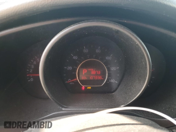 2019 Kia Soul z VIN KNDJN2A24K7672817, wystawiony jako Copart lot #54296525 z przebiegiem 107 338 mil mil oraz Nie do naprawy • Non repairable. Historia ofert i sprzedaży dostępna na DreamBid. Obrazek 9.