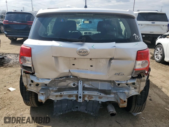 2011 Scion xD z VIN JTKKU4B41B1013933, wystawiony jako Copart lot #50499405 z przebiegiem 137 741 mil mil oraz Tytuł czysty. Historia ofert i sprzedaży dostępna na DreamBid. Obrazek 6.