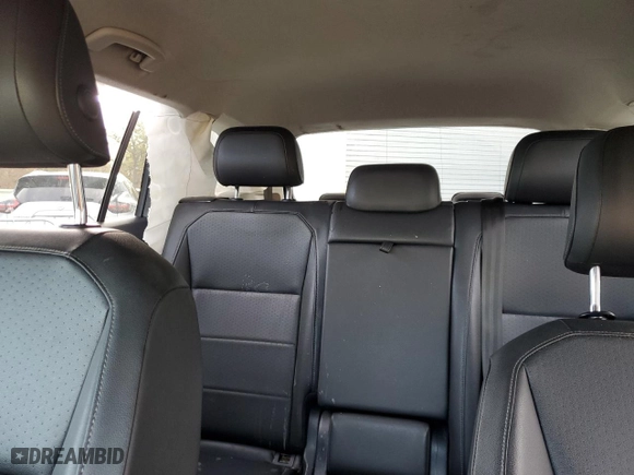 2020 Volkswagen Tiguan SE with VIN 3VV2B7AX9LM141160, listed as a Copart auction lot 48631595 with 38,893 mi miles and Salvage Title. Bid and sale history available at carsss.com. Image 10.