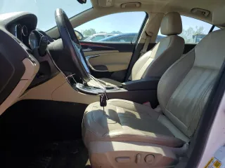 2011 Buick Regal CXL RL4 z VIN 2G4GS5EC6B9195003, wystawiony jako Copart lot #70007354 z przebiegiem 180 649 mil mil oraz Szkoda całkowita • Salvage title. Historia ofert i sprzedaży dostępna na DreamBid. Obrazek 7.