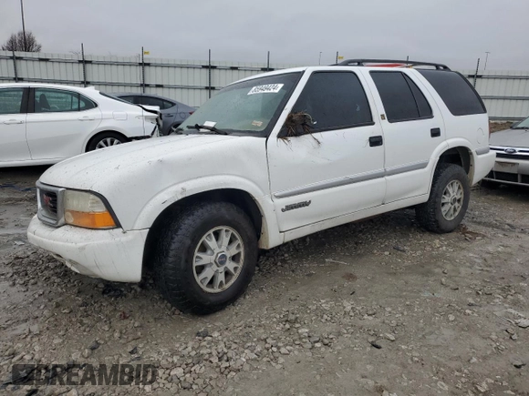 2000 GMC Jimmy Diamond Edition Luxury with VIN 1GKDT13W2Y2117114, listed as a Copart auction lot 85949424 with 0 mi miles and Salvage Title. Bid and sale history available at carsss.com. Image 1.