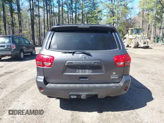 2011 Toyota Sequoia SR5 with VIN 5TDBY5G18BS048424, listed as a IAAI auction lot 41865211 with 213,381 mi miles. Bid and sale history available at carsss.com. Image 16.