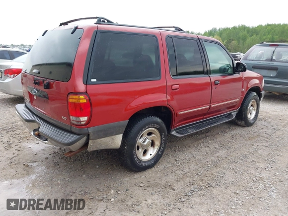 2000 Ford Explorer XLT z VIN 1FMZU83P7YUB75946, wystawiony jako IAAI lot #42082045 z przebiegiem 192 667 mil mil oraz . Historia ofert i sprzedaży dostępna na DreamBid. Obrazek 4.
