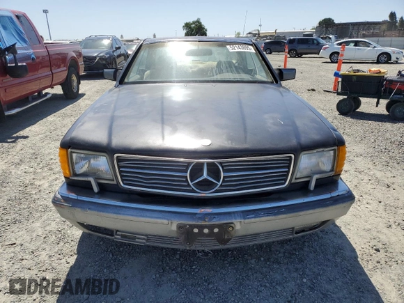 1987 Mercedes-Benz 560 with VIN WDBCA45D3HA358923, listed as a Copart auction lot 52143895 with 127,974 mi miles and Clean Title. Bid and sale history available at DreamBid. Image 5.