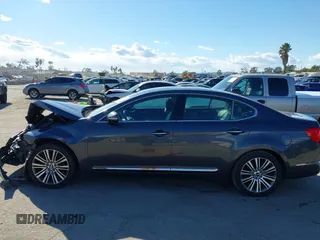 2015 Kia Cadenza Premium with VIN KNALN4D72F5176568, listed as a IAAI auction lot 41755575 with 117,780 mi miles. Bid and sale history available at carsss.com. Image 14.
