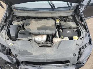 2019 Jeep Cherokee Latitude Plus с VIN 1C4PJMLB6KD431485, выставлен на аукционе Copart как лот 62214945 с пробегом 94 099 миль миль и Списание • Salvage title. История ставок и продаж доступна на DreamBid. Изображение 11.