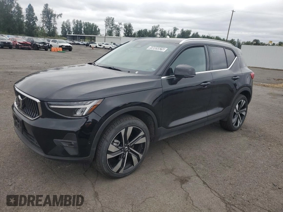 2025 Volvo XC40 Plus Bright Theme with VIN YV4L12UE8S2505476, listed as a Copart auction lot 59005825 with 2,886 mi miles and Clean title. Bid and sale history available at DreamBid. Image 1.