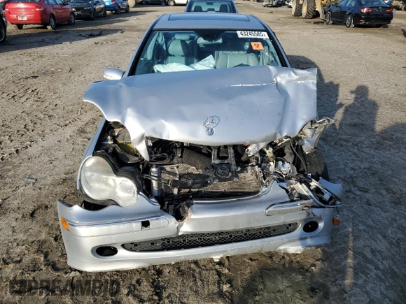 2003 Mercedes-Benz C 230 Kompressor with VIN WDBRF40J13F436118, listed as a Copart auction lot 43245585 with Not Provided miles and Salvage Title. Bid and sale history available at DreamBid. Image 5.