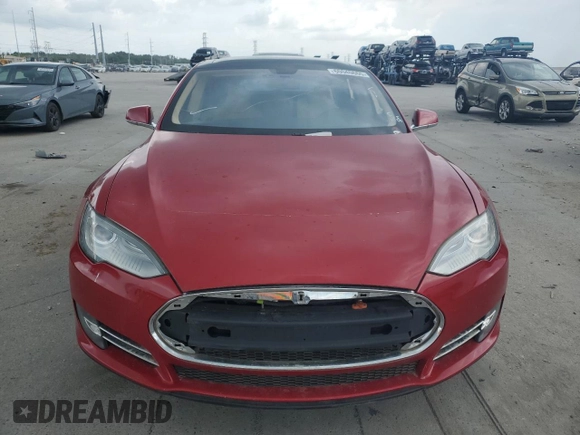 2013 Tesla Model S with VIN 5YJSA1AG7DFP12228, listed as a Copart auction lot 60040665 with 87,674 mi miles and Clean title. Bid and sale history available at DreamBid. Image 5.