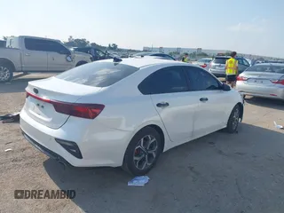 2021 Kia Forte LXS с VIN 3KPF24AD9ME304082, выставлен на аукционе IAAI как лот 42400258 с пробегом 64 053 миль миль и . История ставок и продаж доступна на DreamBid. Изображение 4.