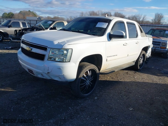 2008 Chevrolet Avalanche LT w/2LT with VIN 3GNEC12028G274590, listed as a IAAI auction lot 41254172 with 350,385 mi miles. Bid and sale history available at carsss.com. Image 2.