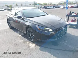 2023 Nissan Altima SR z VIN 1N4BL4CV3PN379481, wystawiony jako IAAI lot #42201904 z przebiegiem 14 222 mil mil oraz . Historia ofert i sprzedaży dostępna na DreamBid. Obrazek 1.